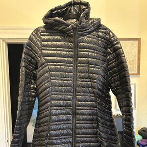 Patagonia Black Women's Long Light Down Parka Size Large